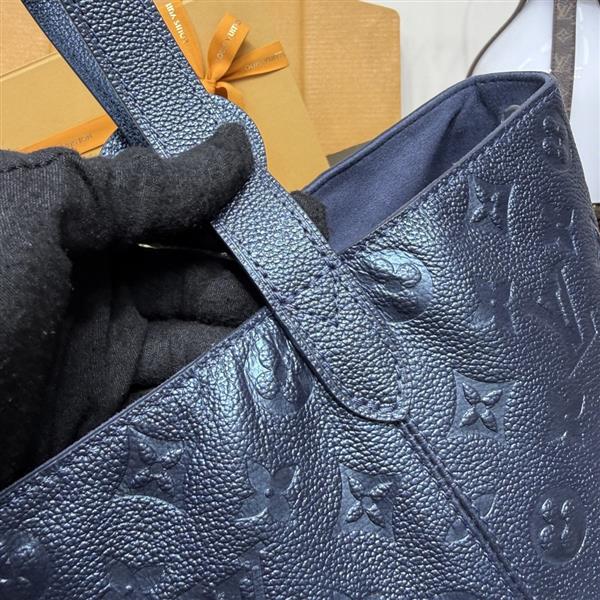 2026120181643573 130